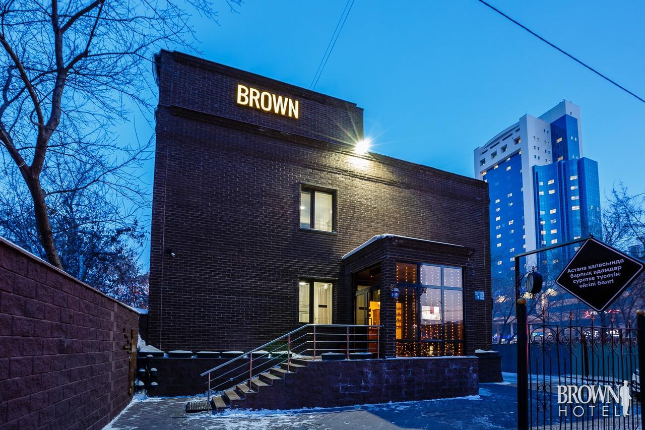 Brown Hotel Akmola Esterno foto