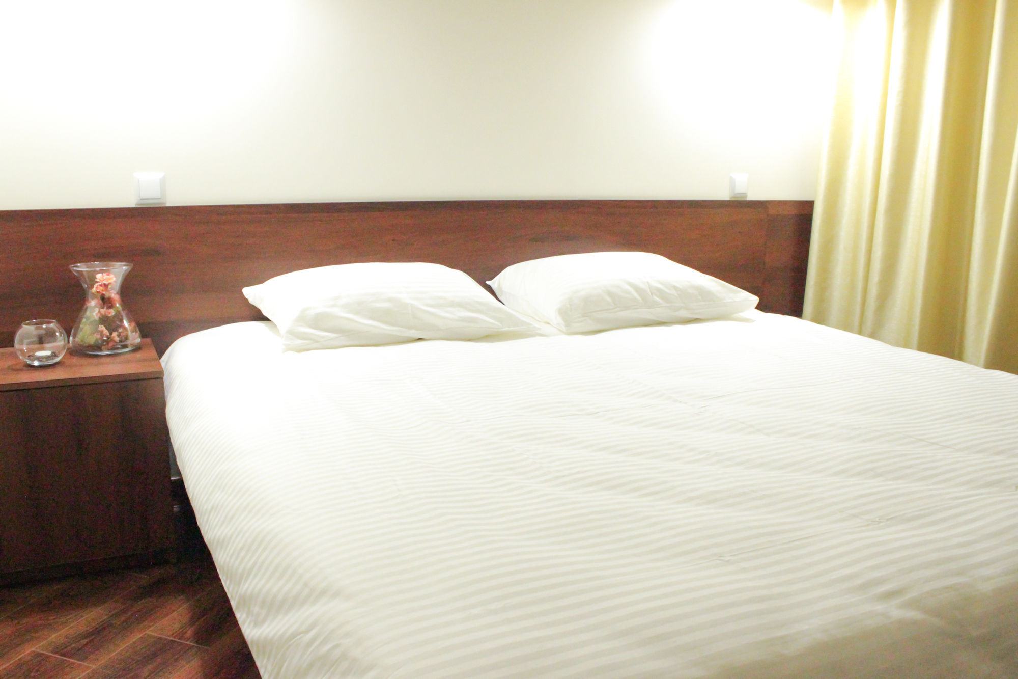Brown Hotel Akmola Esterno foto